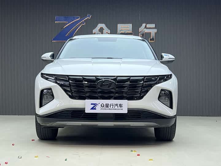 Фото 2 - Hyundai Tucson L
