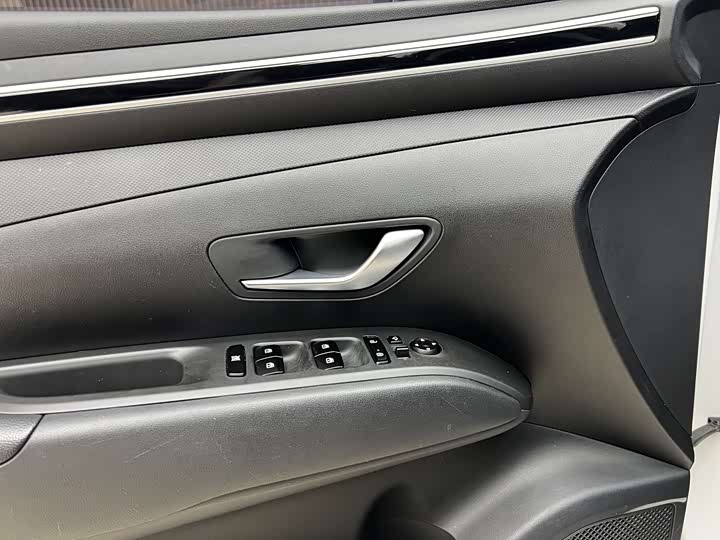 Фото 5 - Hyundai Tucson L