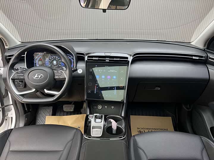 Фото 8 - Hyundai Tucson L