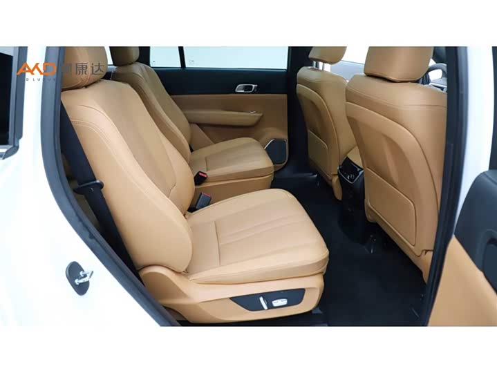 Фото 8 - LiXiang One