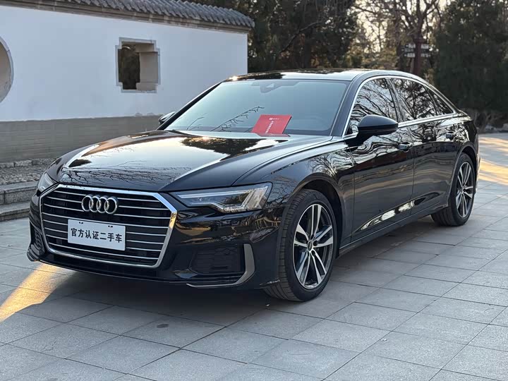 Фото 1 - Audi A6L