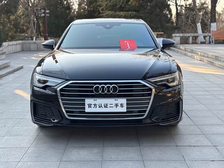 Фото 2 - Audi A6L