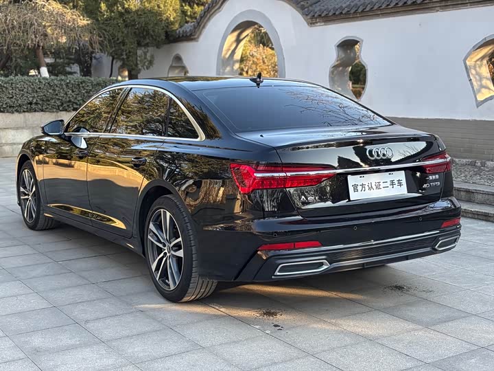 Фото 6 - Audi A6L