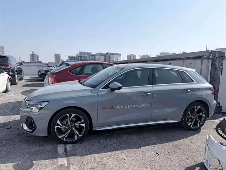 Фото 2 - Audi A3
