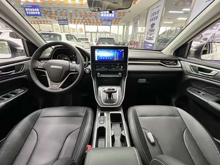 Фото 8 - Haval M6