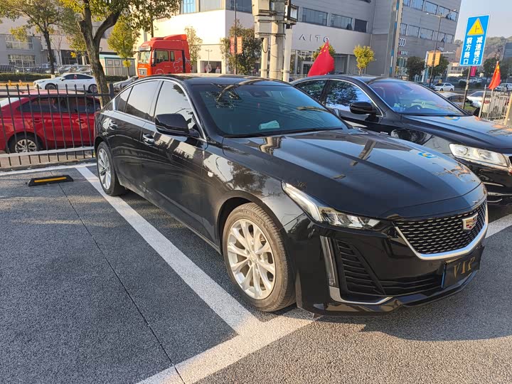 Фото 3 - Cadillac CT5