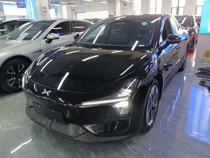 Фото 1 - XPeng Mona M03