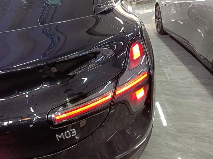 Фото 8 - XPeng Mona M03