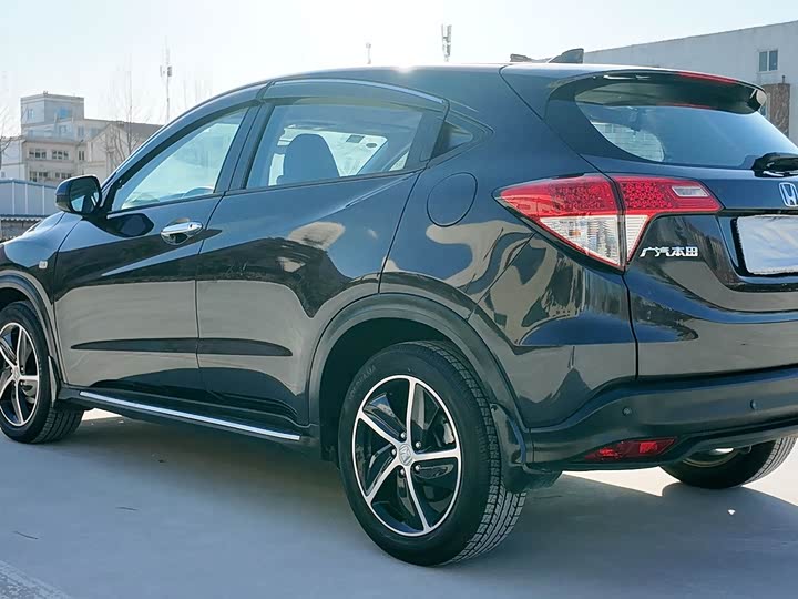 Фото 6 - Honda Vezel