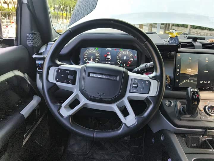 Фото 3 - Land Rover Defender