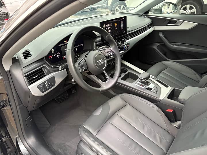 Фото 9 - Audi A5