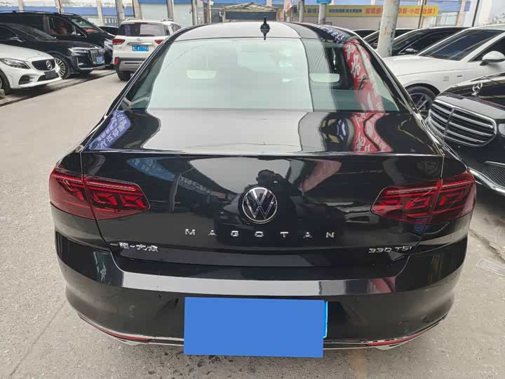 Фото 5 - Volkswagen Magotan