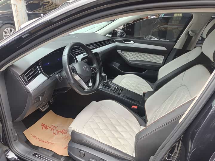 Фото 7 - Volkswagen Magotan