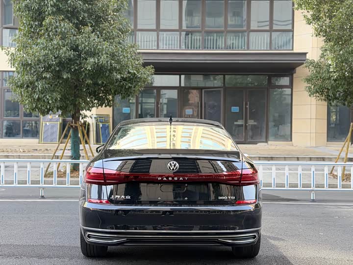 Фото 5 - Volkswagen Passat