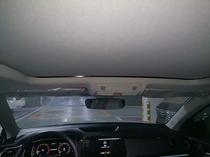 Фото 8 - Volkswagen Tharu