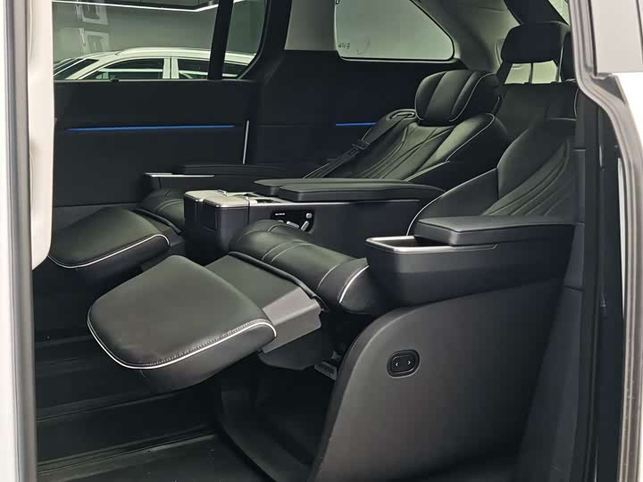 Фото 7 - XPeng X9