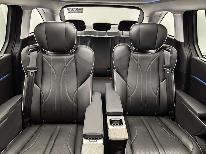 Фото 8 - XPeng X9