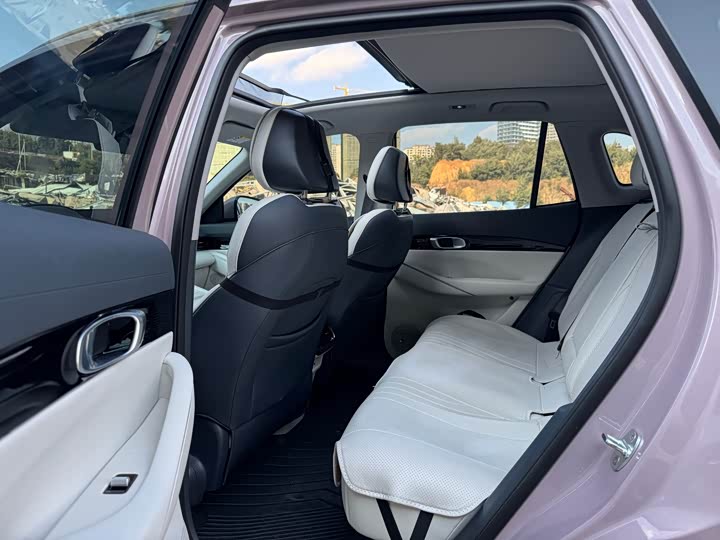 Фото 6 - Geely Galaxy E5