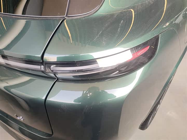 Фото 8 - LiXiang L8