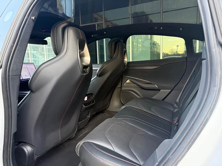 Фото 5 - Xiaomi SU7