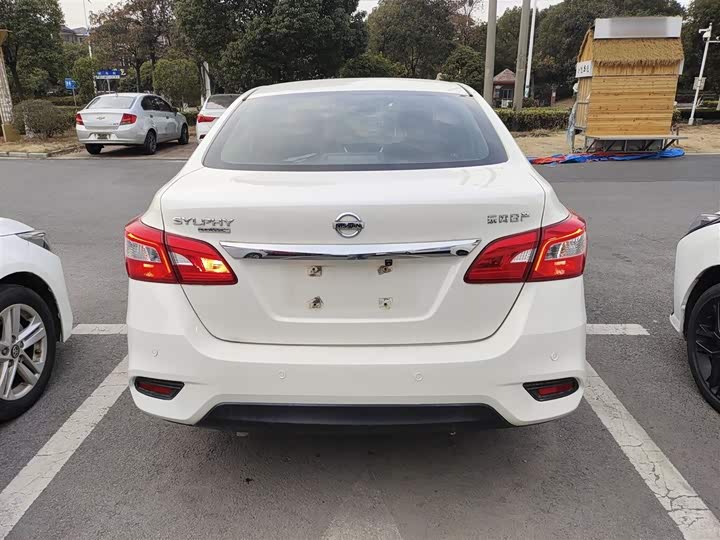 Фото 6 - Nissan Sylphy
