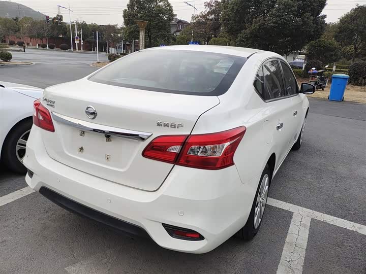Фото 7 - Nissan Sylphy