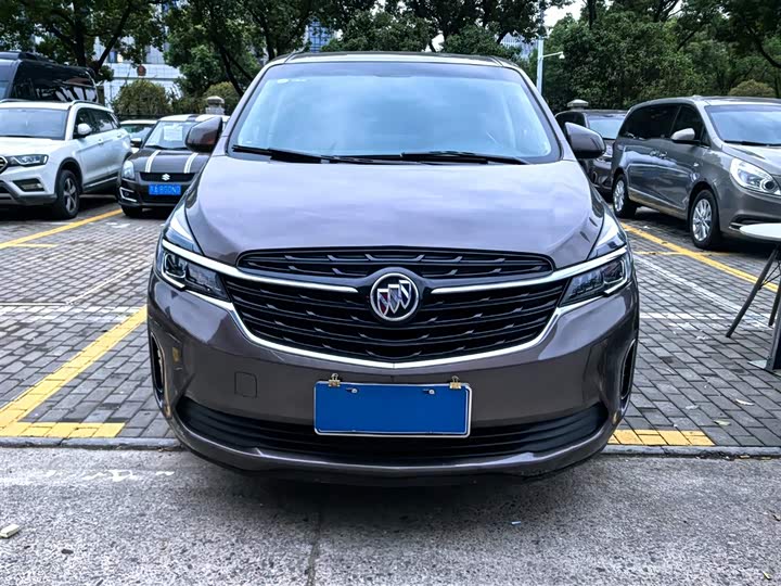 Фото 3 - Buick GL8 ES