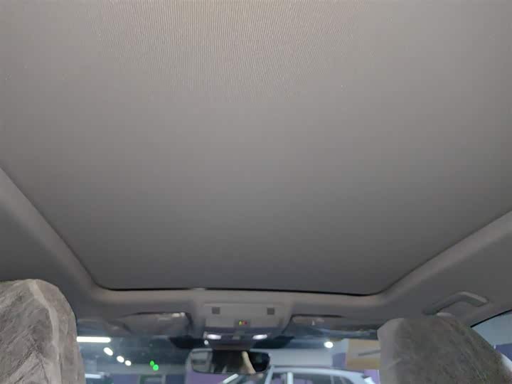 Фото 8 - Volkswagen Tharu