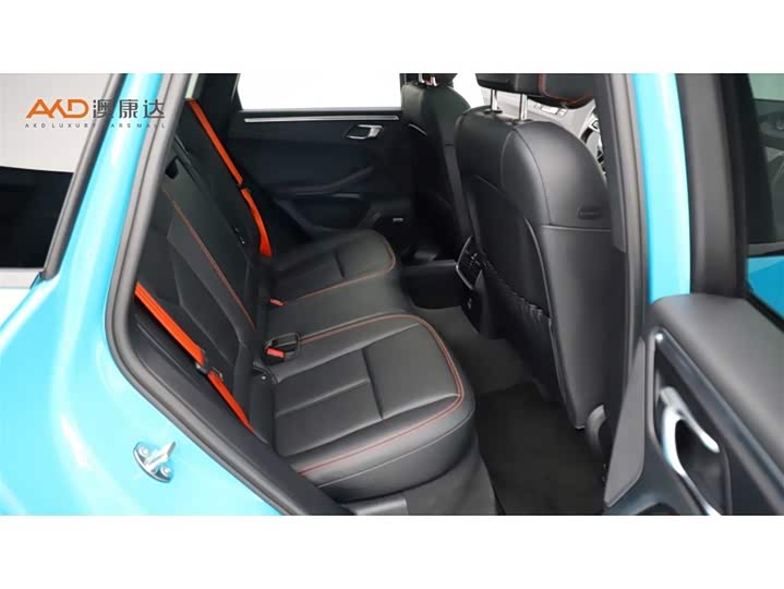 Фото 8 - Porsche Macan