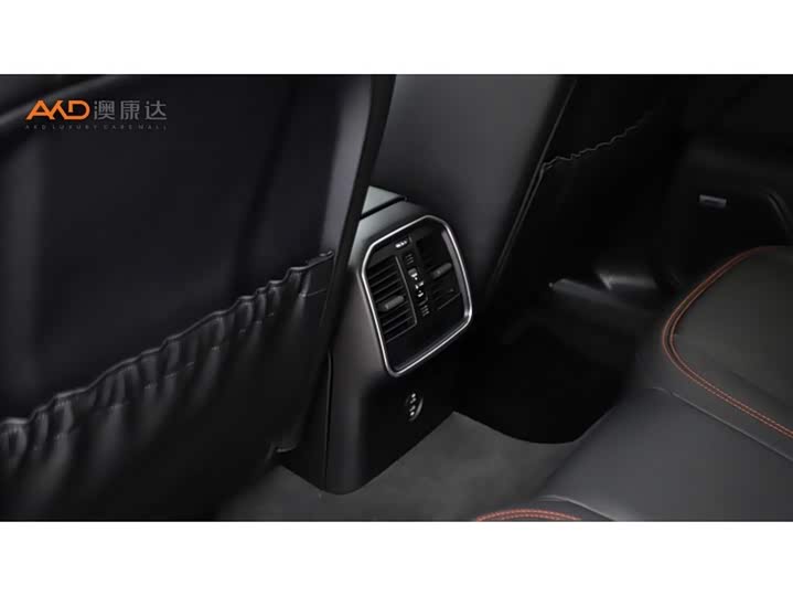 Фото 9 - Porsche Macan