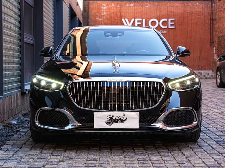 Фото 2 - Mercedes-Benz Maybach S-Class