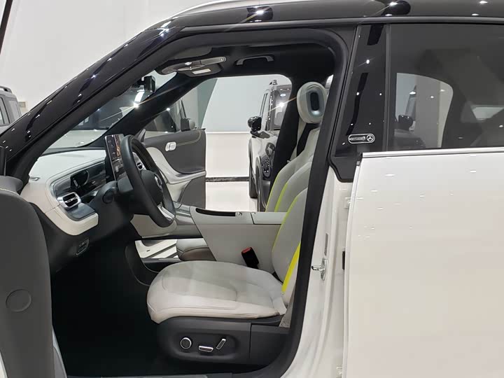 Фото 5 - Smart #1