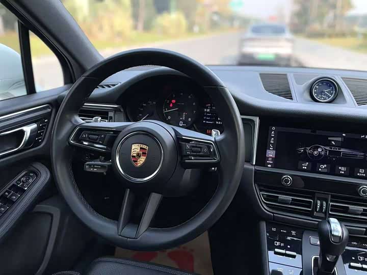 Фото 7 - Porsche Macan