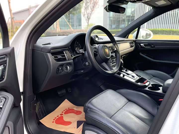 Фото 8 - Porsche Macan