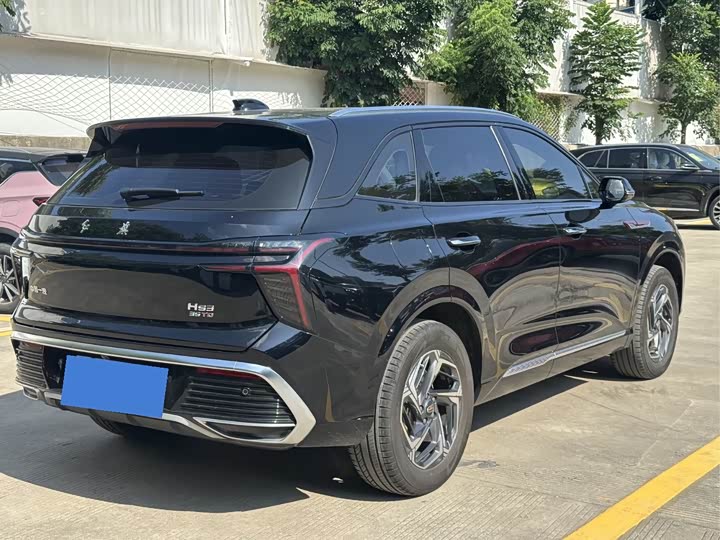 Фото 5 - Hongqi HS3