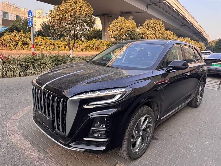 Фото 1 - Hongqi HS3 Hybrid