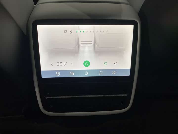 Фото 8 - XPeng G7