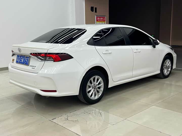 Фото 5 - Toyota Corolla