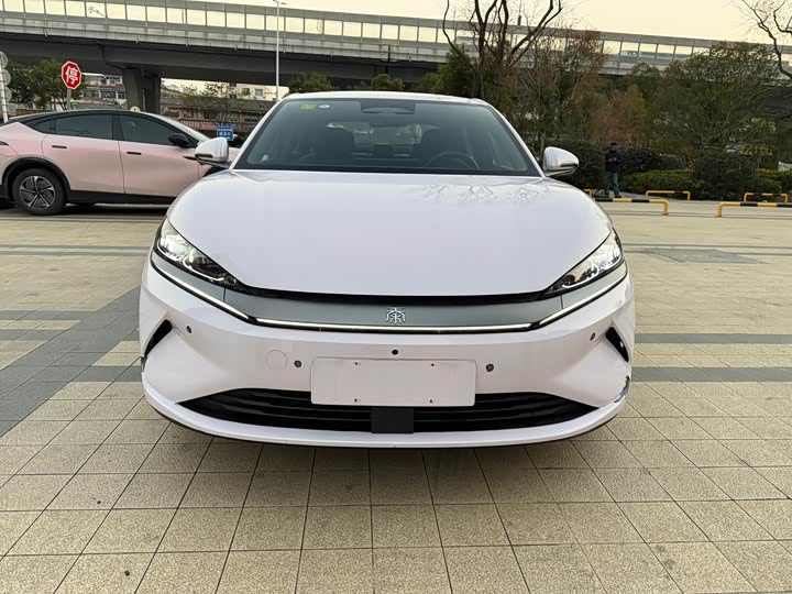 Фото 2 - BYD Qin L