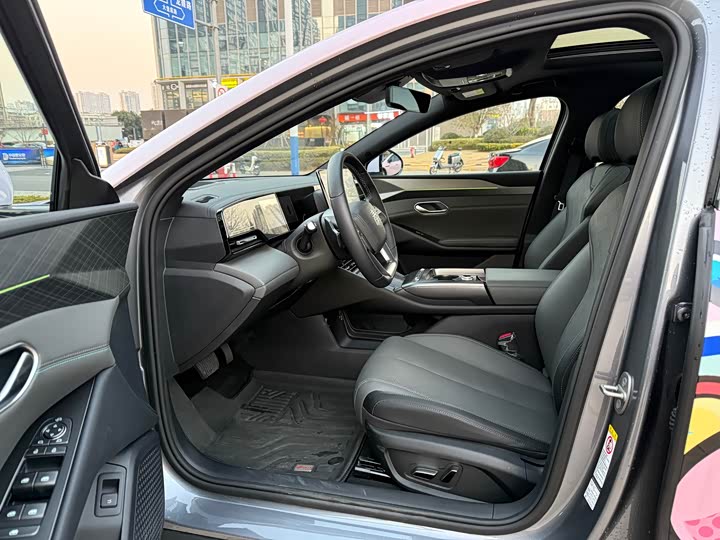 Фото 7 - BYD Qin L