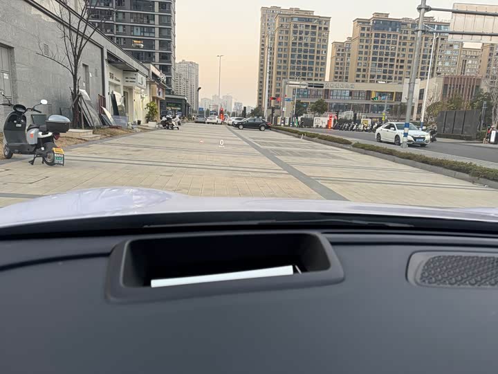 Фото 9 - BYD Qin L