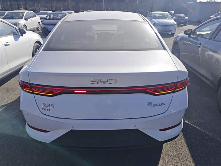 Фото 6 - BYD Qin Plus