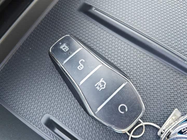 Фото 9 - BYD Qin Plus