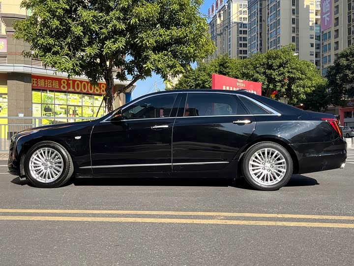 Фото 7 - Cadillac CT6