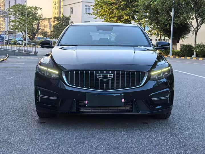 Фото 2 - Geely Preface