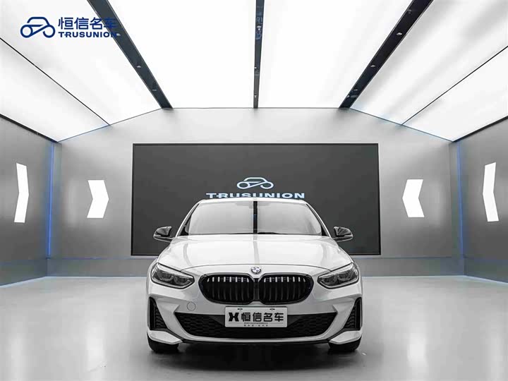 Фото 3 - BMW 1 Series