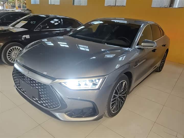 Фото 2 - BYD Han