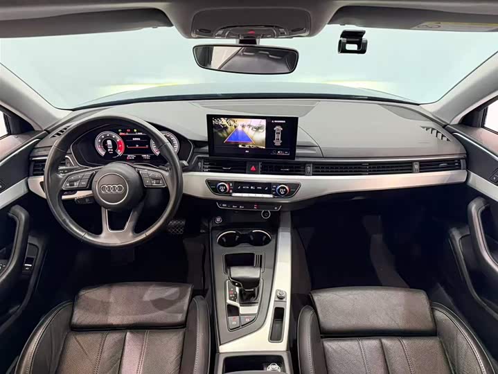 Фото 6 - Audi A4L