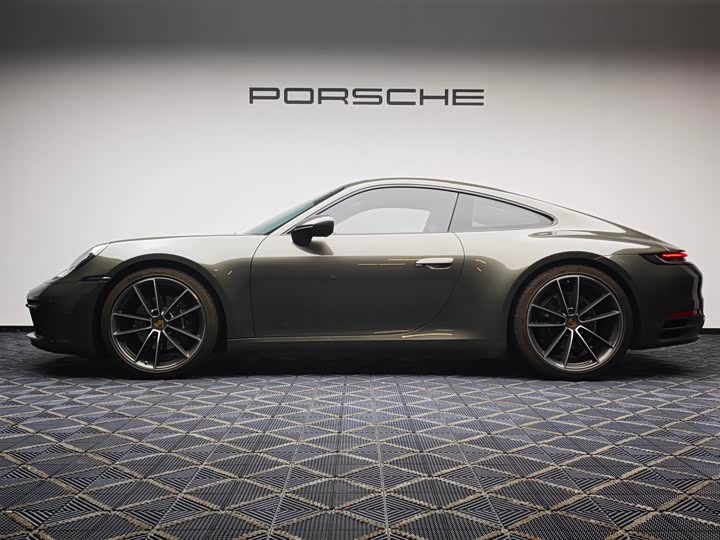 Фото 8 - Porsche 911
