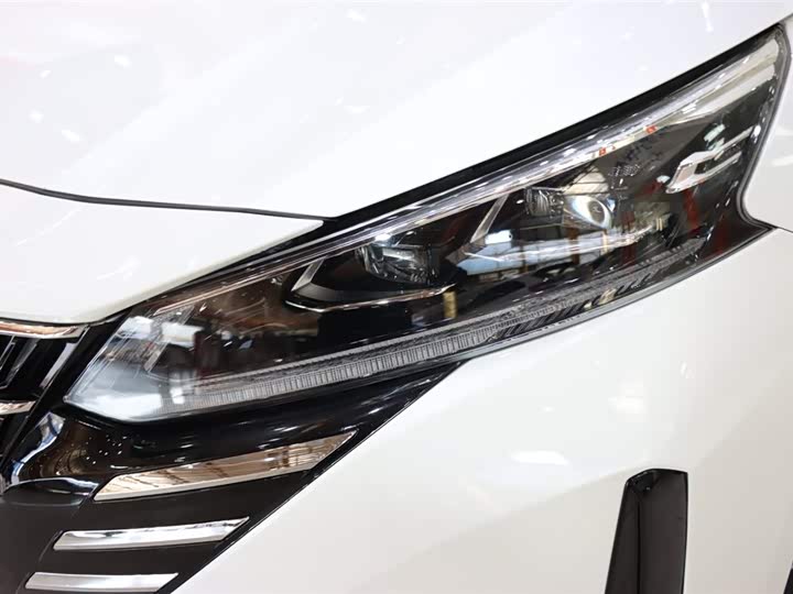 Фото 7 - Nissan Teana